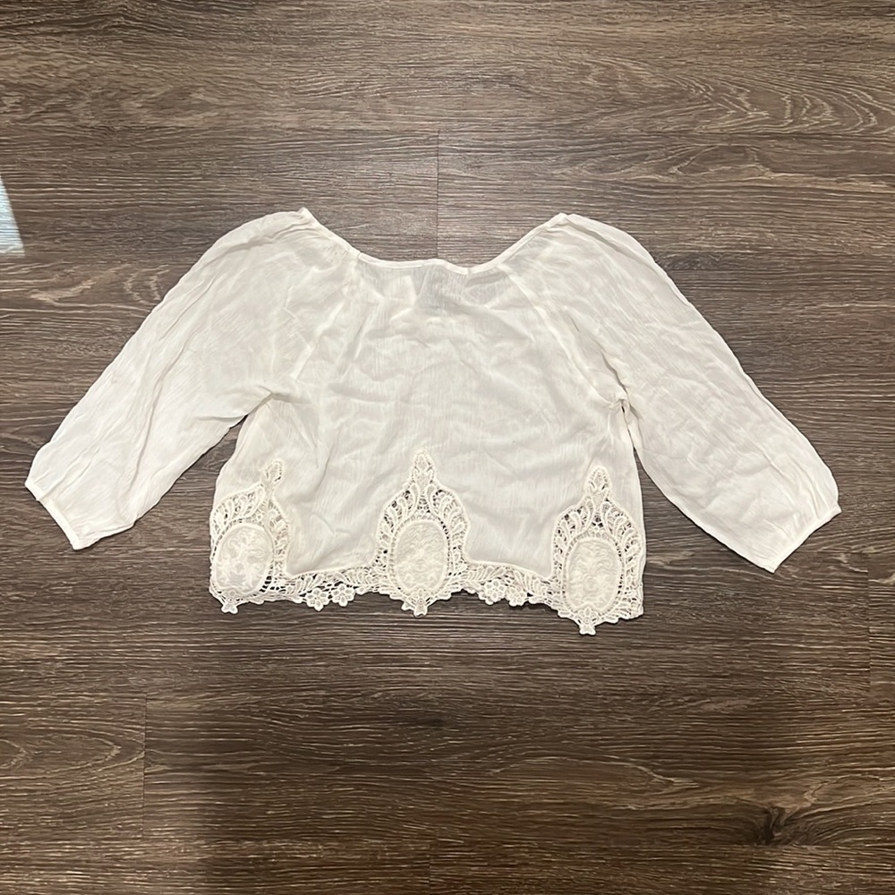 Full Tilt Crochet Inset Top - Picture 2 of 4